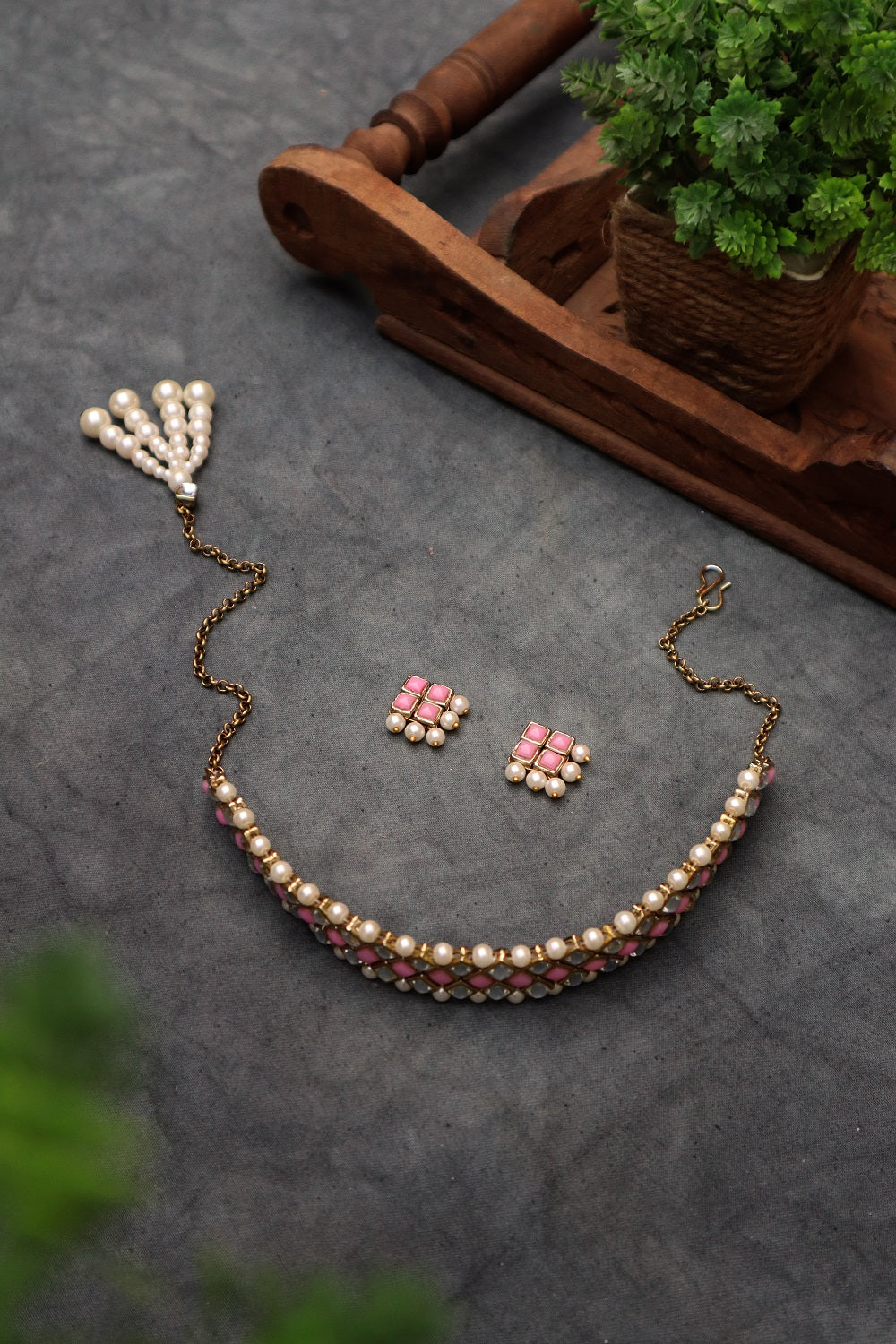 Kundan-Pink Stone Choker Necklace Set