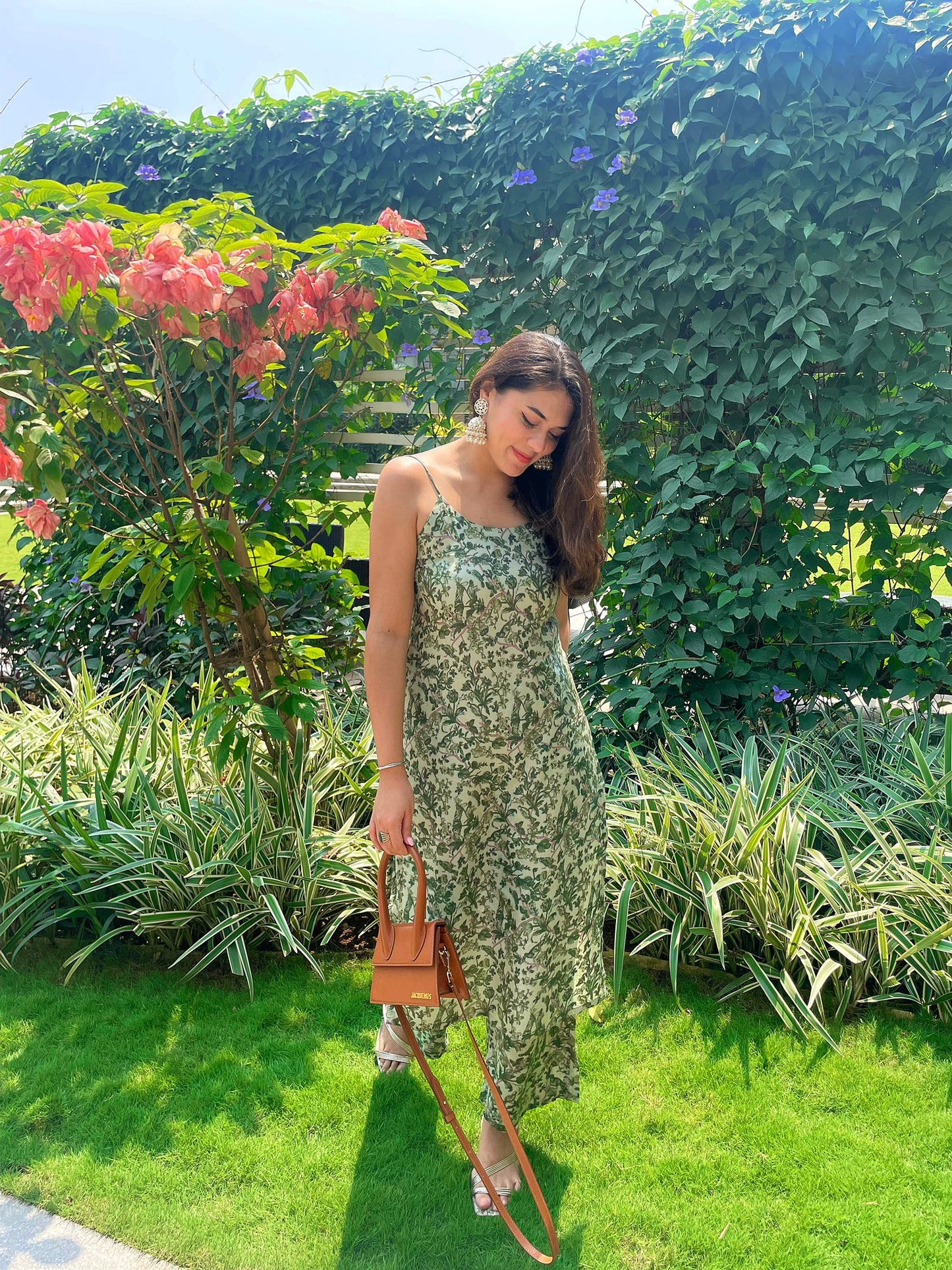 TWISHA JHAVERI IN WILDERNESS ON SLIT MUSLIN TUNIC SET