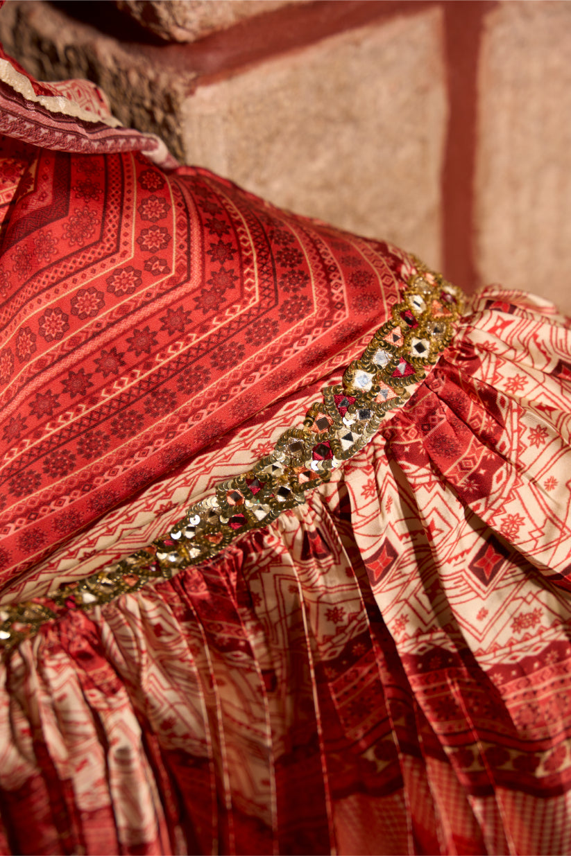 Mehr Rang – Printed Peplum Sharara Set