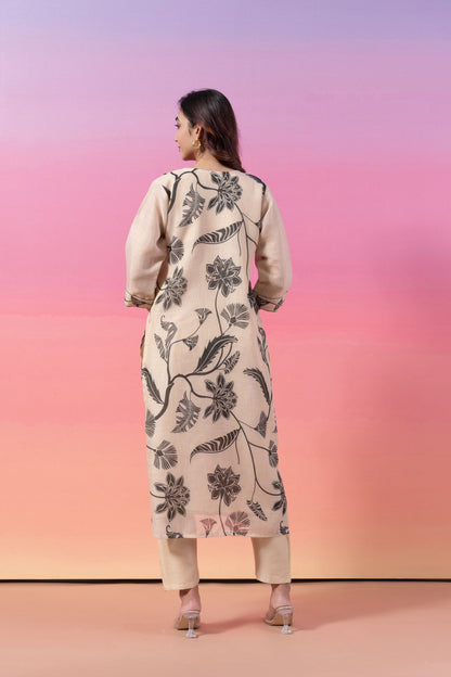 JANHAVI IN CREAM AND GREEN LINEN KURTA SET