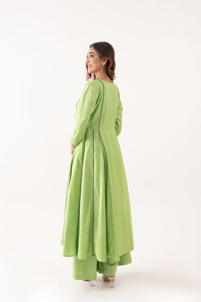 SANJANA CHANDNI IN GREEN SILK ANARKALI KURTA SET