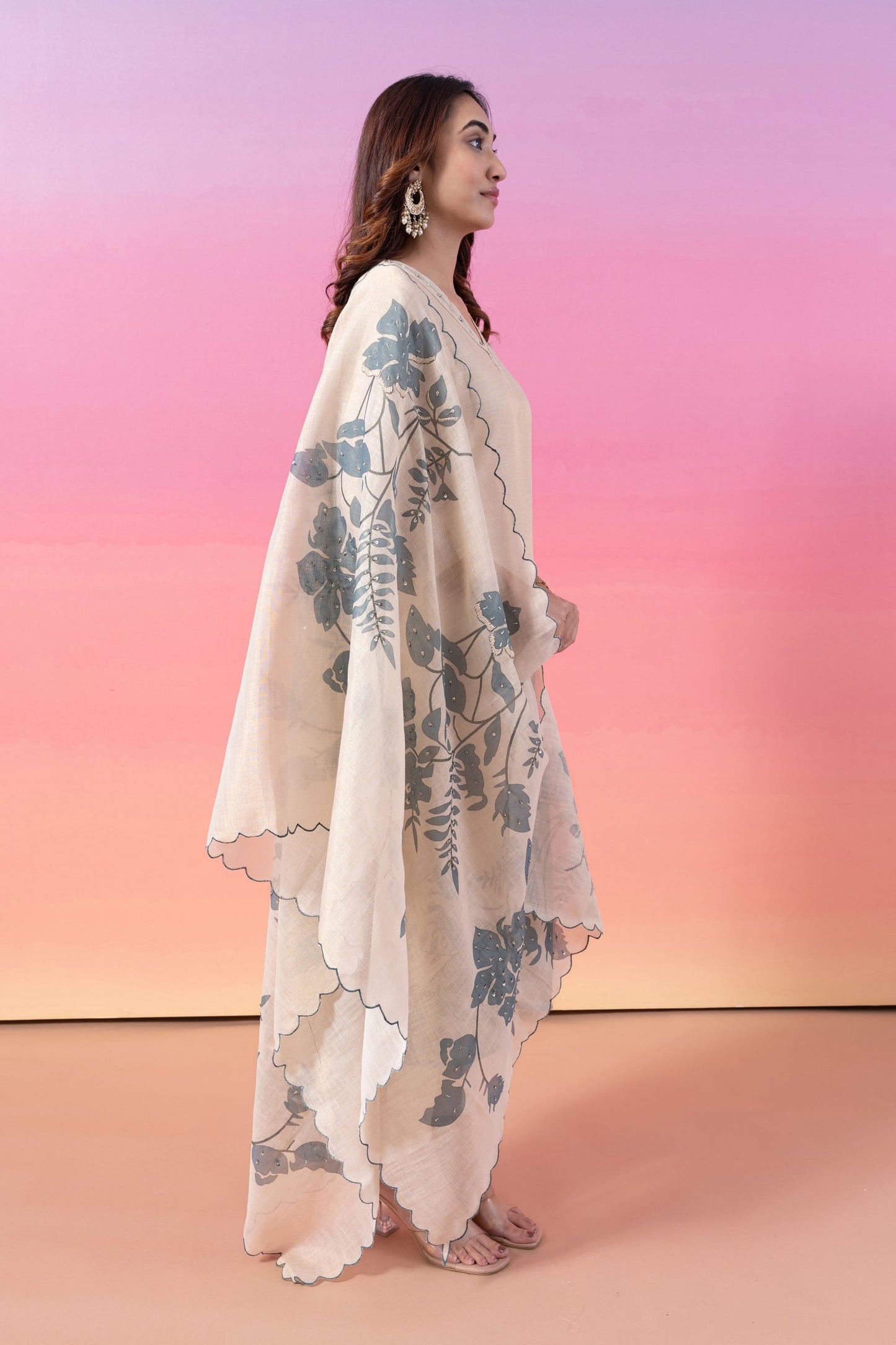 RUMINA MALIK IN CREAM AND GREY COTTON LINEN EMBROIDERED KURTA SET