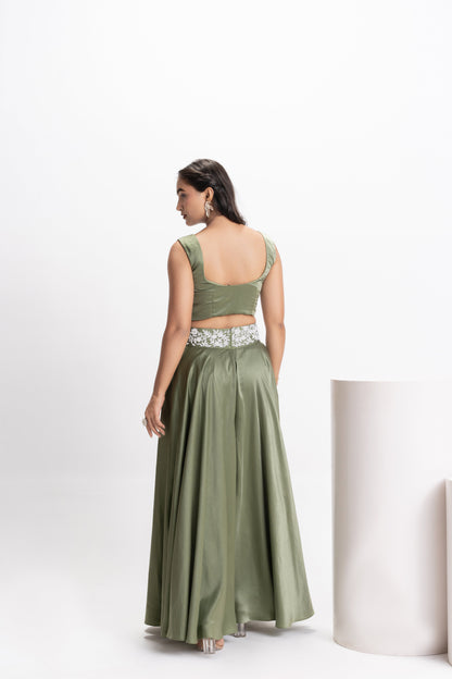 GREEN EMBELLISHED 3 PIECES SET