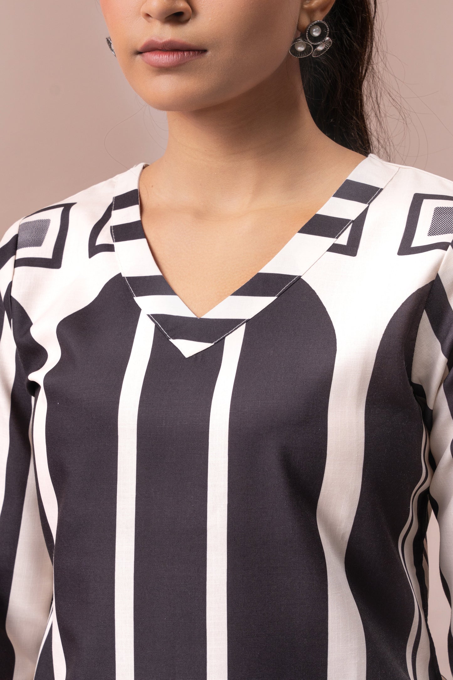 BLACK WOMEN PRINTED KURTA SET