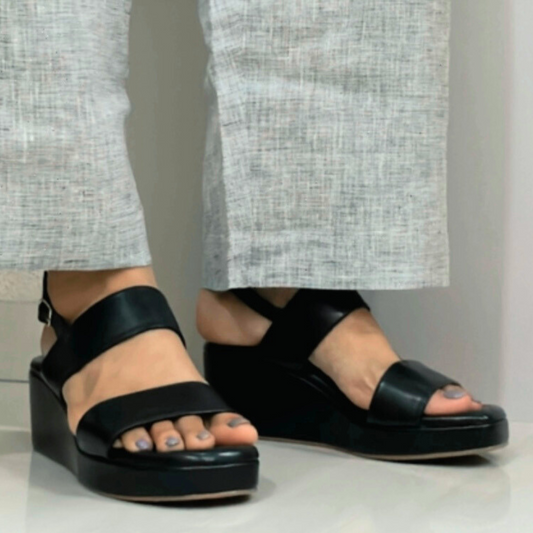 Black Strap Platform