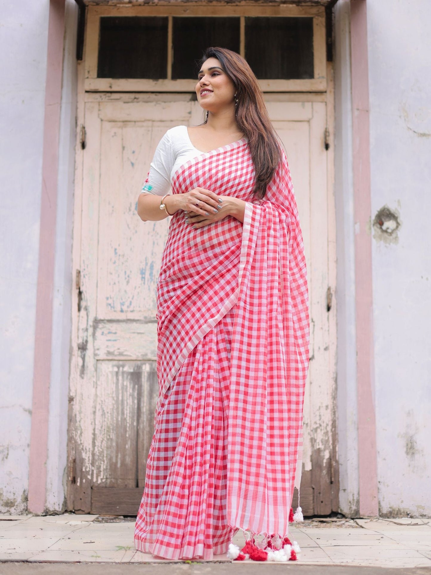 Red checks mul cotton saree with applique blouse