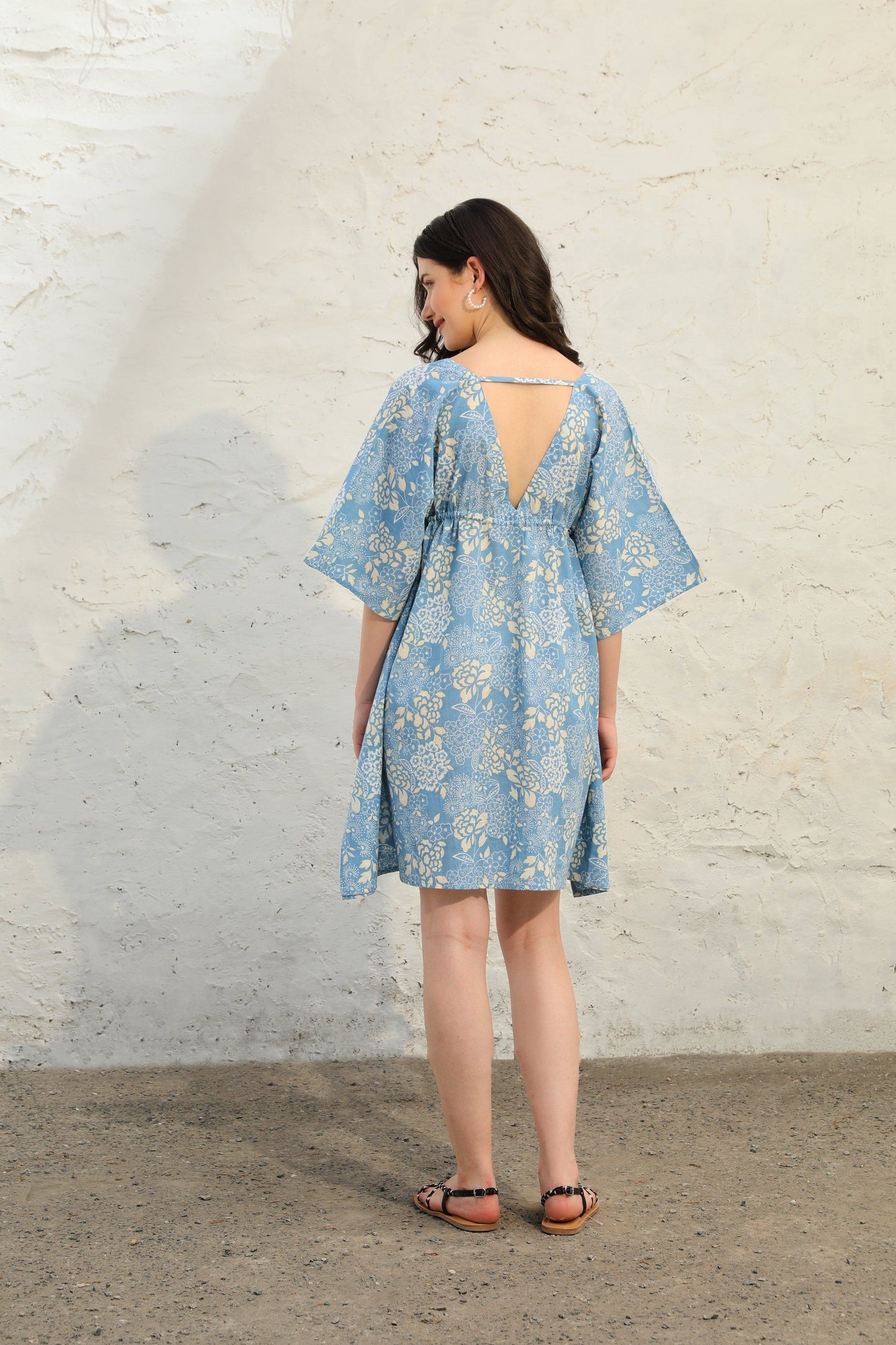 Blue Breeze Kaftan back Pose