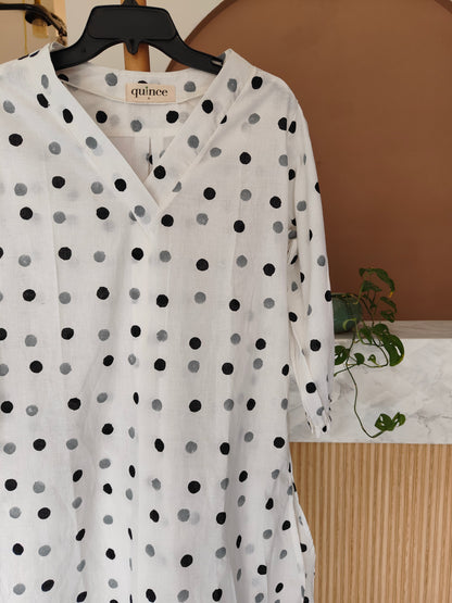 White Classic Polka Mulmul Kurta Set (Set of 2)