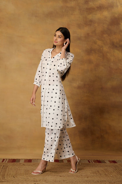White Classic Polka Mulmul Kurta Set (Set of 2)